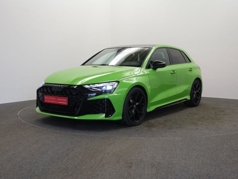 Audi RS3 Sportback S tronic PANO! SONOS! 280 KMH!