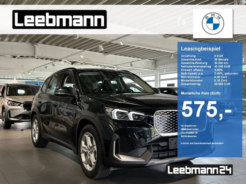 BMW iX1 xDrive30 18-Zoll/PremiumPaket/AHK/SportSitze