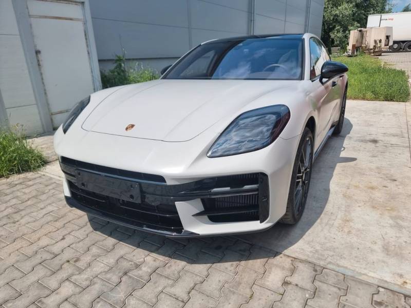 Porsche Panamera GTS GTS