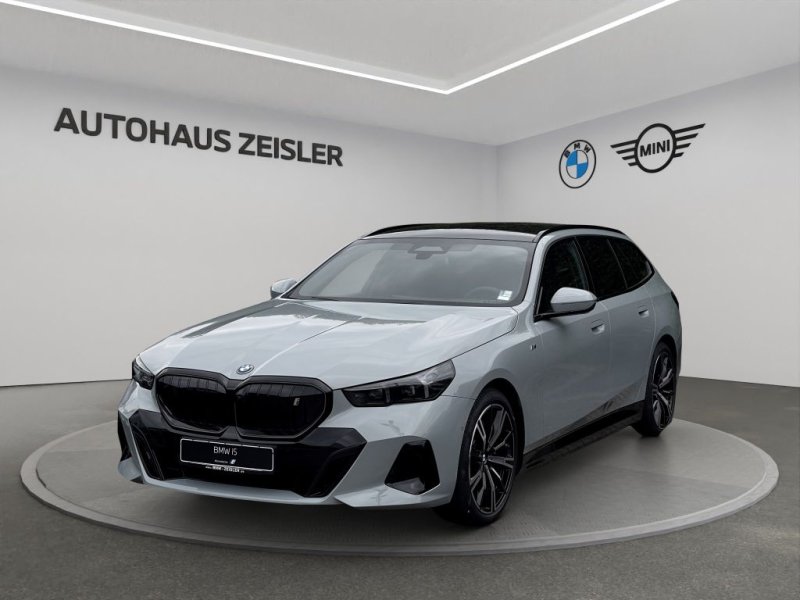 BMW i5 xDrive40 Tour. M Sport Pro 20"LM AHK Glasdach
