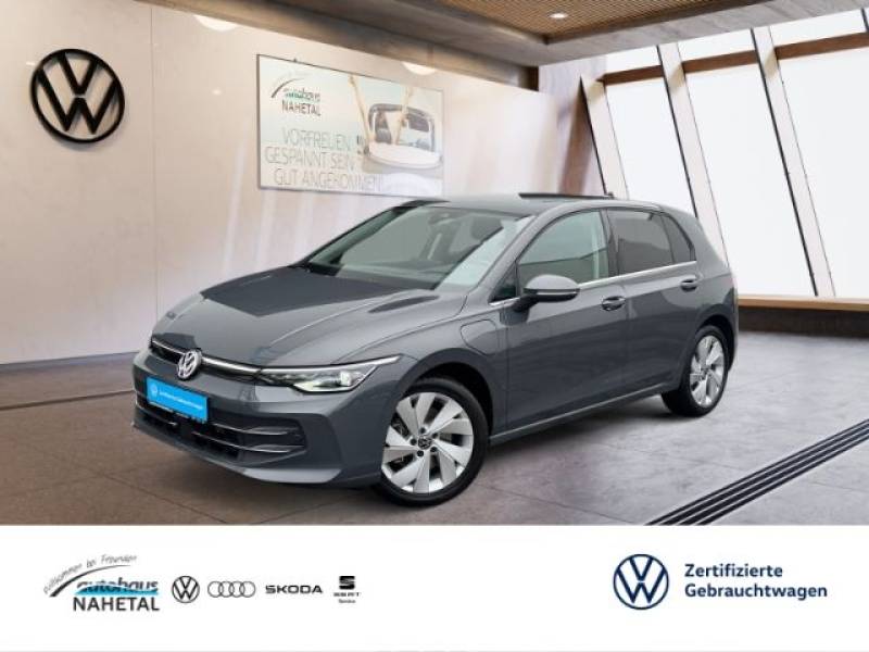 Volkswagen Golf 1.5TSI e-HYBRID DSG Style IQ-LIGHT NAVI AHK