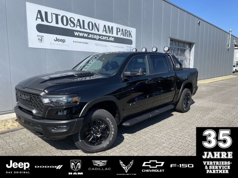 Dodge RAM 1500 Crew Cab Rebel Night 3.0 - Umbau