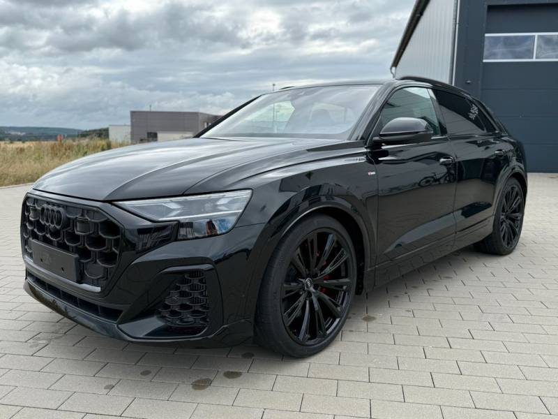 Audi Q8 TFSIe +AHK+PANO+BandO+HUD+HD MATRIX