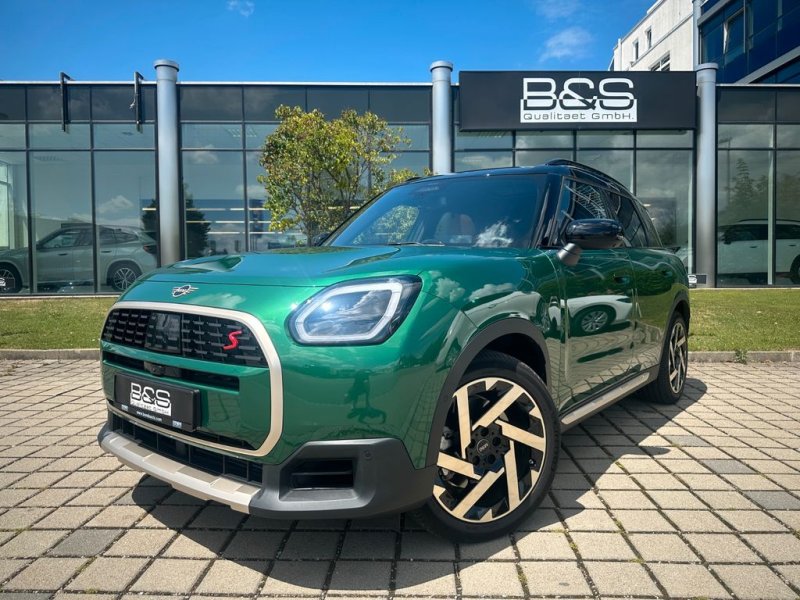 MINI Countryman S ALL4 Favoured Trim XL AHK