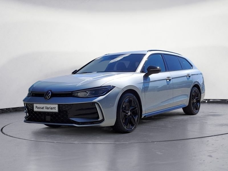 Volkswagen Passat 2.0 TDI DSG R-Line AHK TrailerAssist HUD