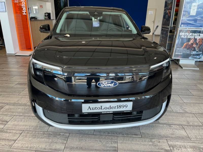 Ford Explorer Premium RWD