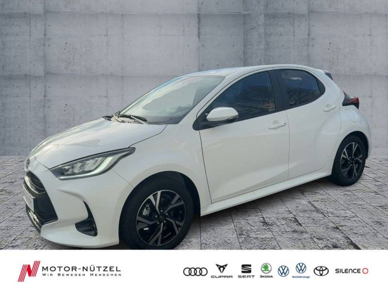 Toyota Yaris 1.5 Hybrid TEAMPLAYER LED+ACC+APP+SHZ+RFK