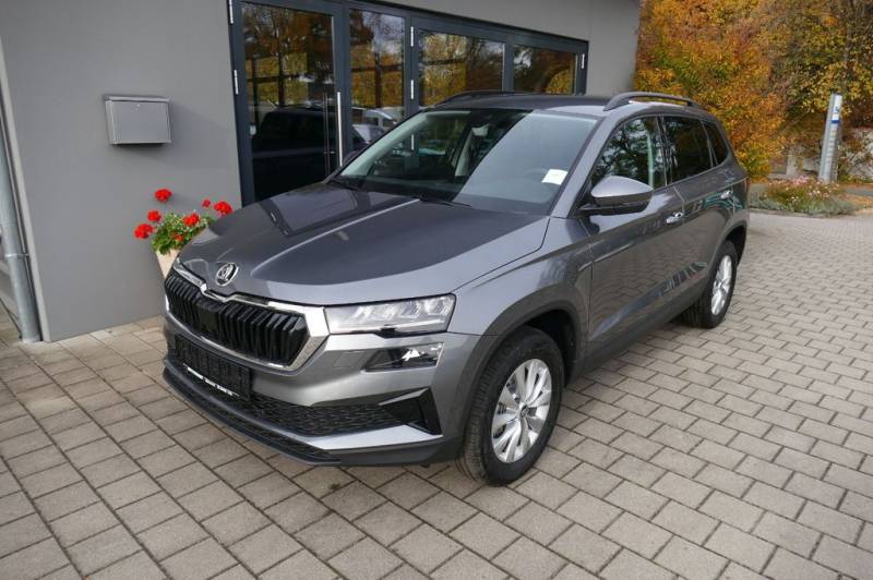 Skoda Karoq 1.5l TSI ACT DSG Selection AHK 5J  100.000