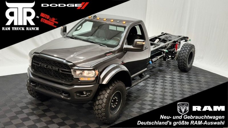 Dodge RAM 5500 REG CAB Tradesman CHASSIS 2024