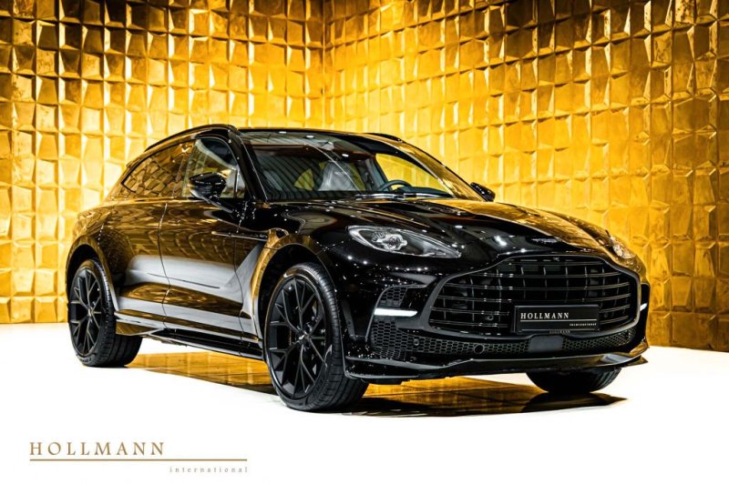 Aston Martin DBX 707