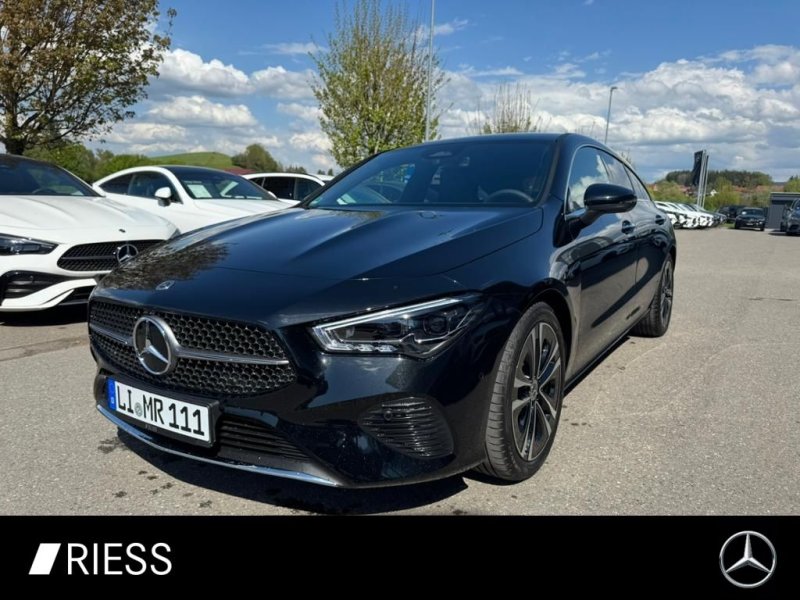 Mercedes-Benz CLA 180 Shooting Brake SpurW W-Paket S-Sitz PDC