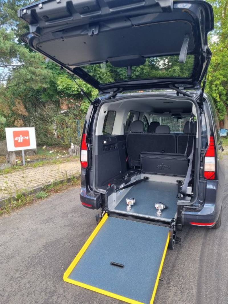 Volkswagen Caddy Maxi Rollstuhlgerecht