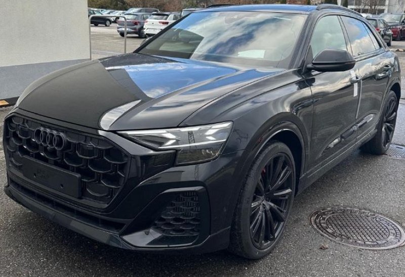 Audi Q8 55 TFSI quattro S-line Facelift Sofort
