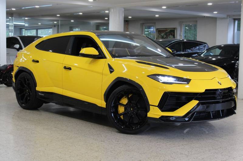 Lamborghini Urus PERFORMANTE"VOLL CARBON AUSSEN+INNEN"BandO"