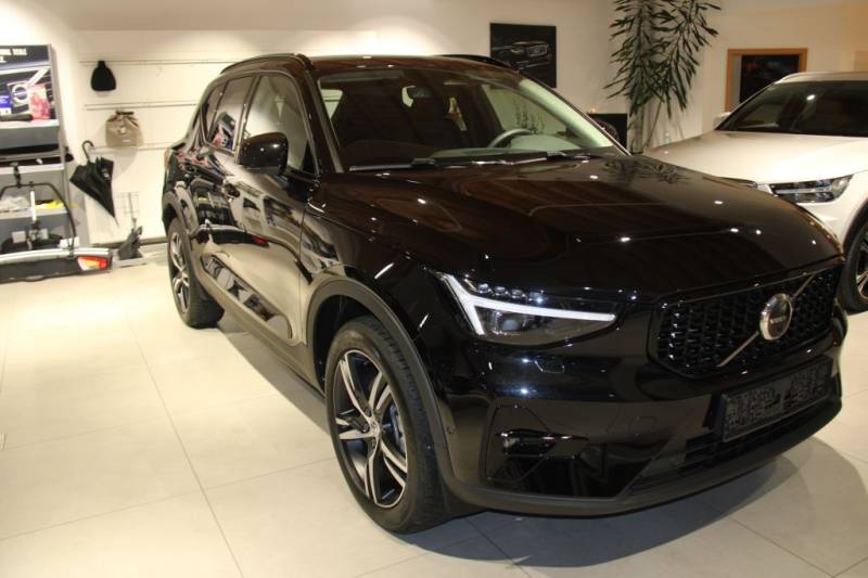 Volvo XC40 B3 B DKG Plus Dark