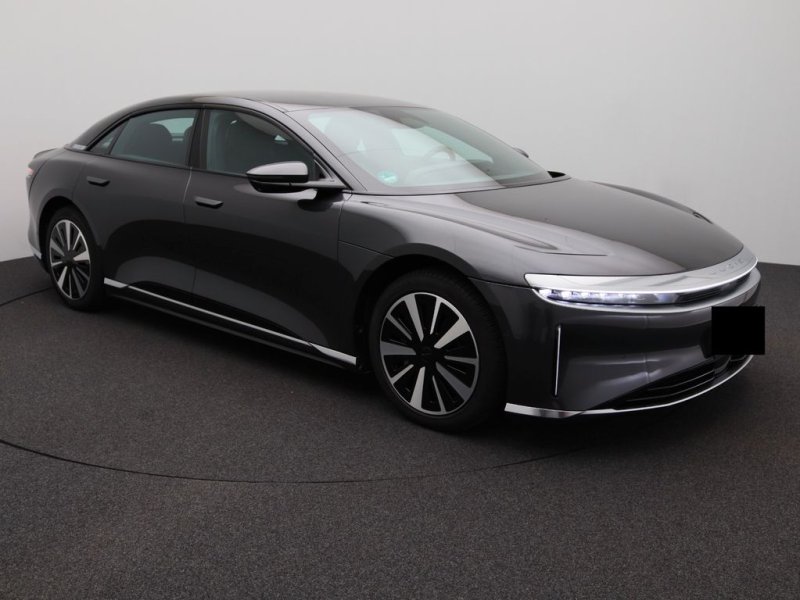 Lucid Air Pure AWD