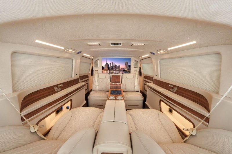 Mercedes-Benz V 300 CDI 4X2 VIP VAN LUXURY EDITION