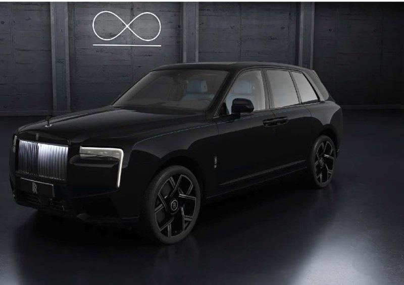 Rolls-Royce Cullinan 4-Seats/Starlight/Black Badge/Bespoke