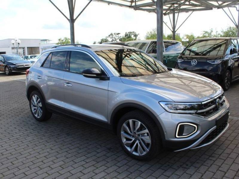 Volkswagen T-Roc 1.5 TSI DSG Life AHK ACC SHZ R2D Kesy Side