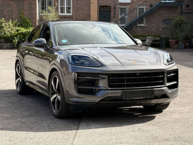 Porsche Cayenne E-Hybrid Coupe BEIFAHRERDISPLAY*SPORTDES