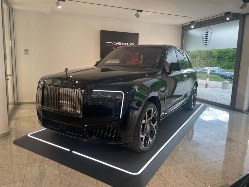 Rolls-Royce CULLINAN/ BALCK BADGE/FACELIFT/MY25/MANDARIN