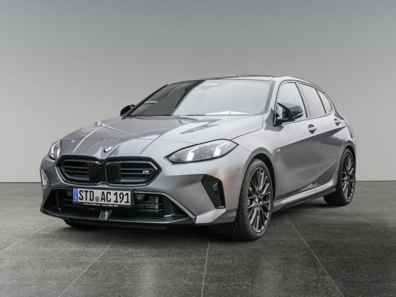 BMW M135 xDrive Innovationspaket, Panorama HUD Navi