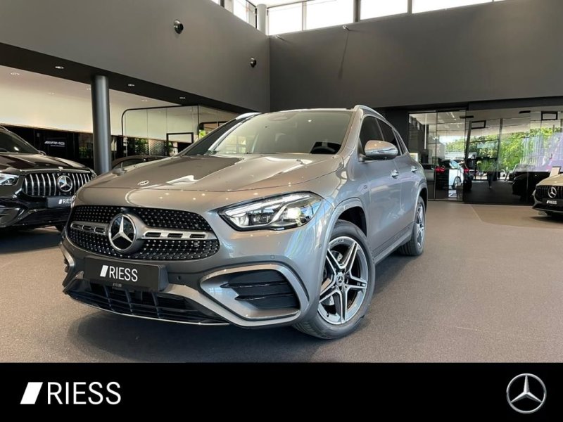 Mercedes-Benz GLA 250 e mit EQ Hybrid Technologie SD SpurW LM