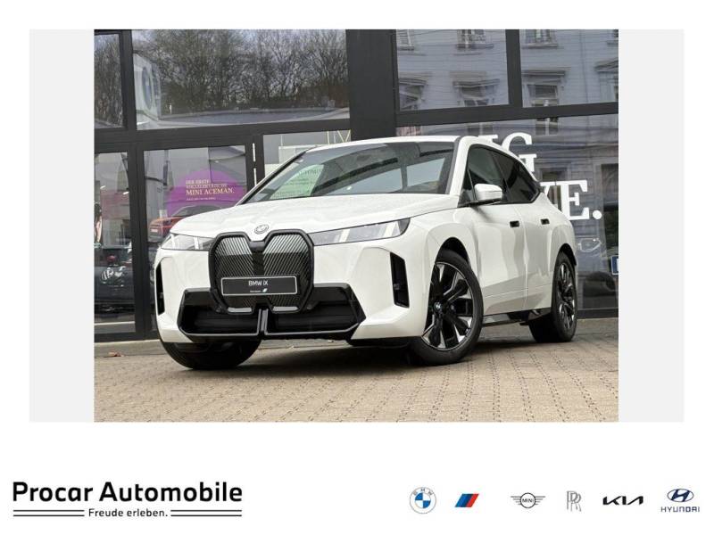 BMW iX xDrive45 M Sport AHK DA PROF. PA PROF. 21"