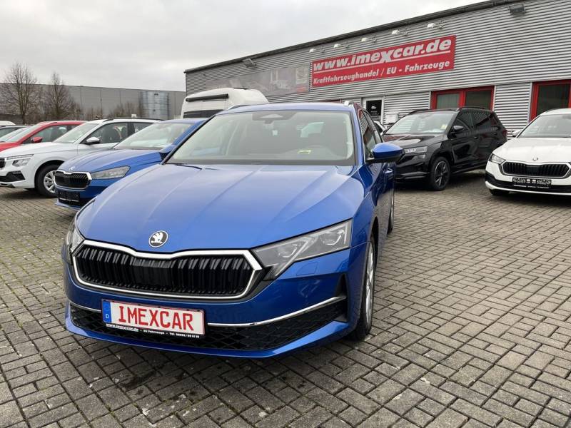 Skoda Octavia 1,5 TSI DSG Selection Combi Navi + AHK +