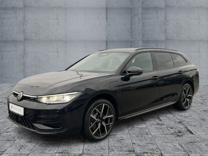 Volkswagen Passat Variant R-Line 1.5l eHybrid DSG HuD*IQ.Li