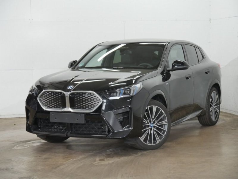 BMW iX2 xDrive30 M Sport 20" Akivsitz el. ACC HUD