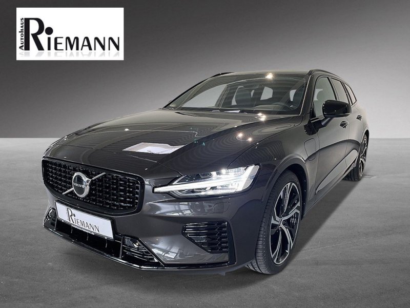 Volvo V60 Plus Dark Recharge + Harman Kardon Soundsyst