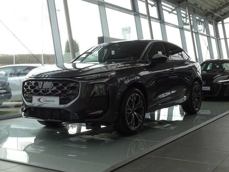 Audi Q3 Sportback TDI S Line / Tech plus