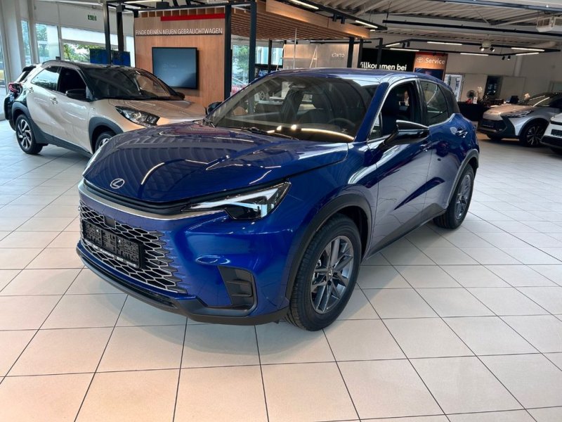 Lexus LBX 1.5 Hybrid KlimaA., andere Farben verfügbar