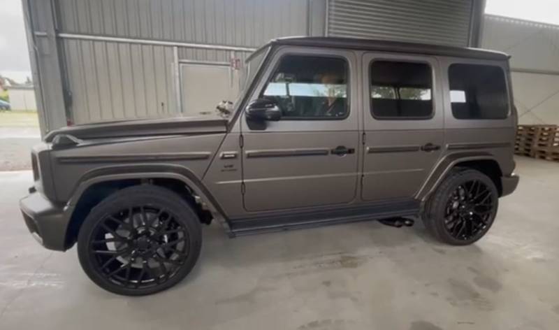Mercedes-Benz G 63 AMG mit BRABUS 700 *Facelift* VOLL