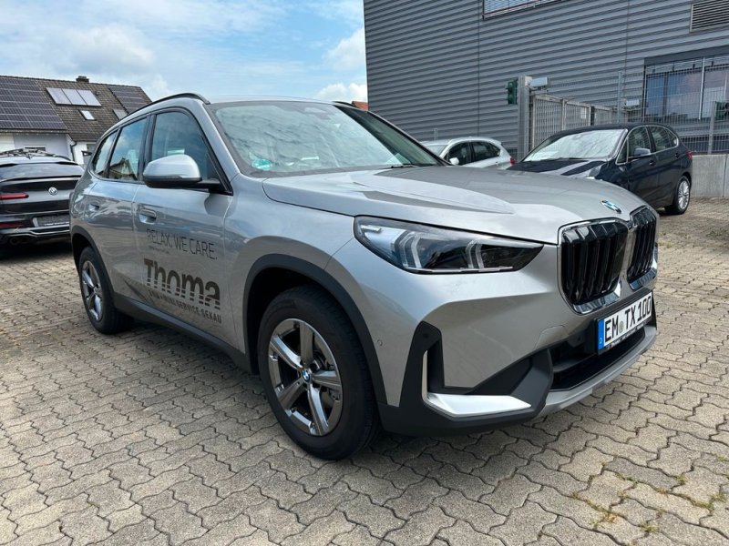 BMW X1 sDrive18i Steptronic +AHK +Navi +RFK +ad. LED