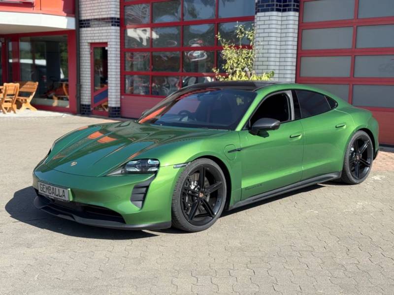 Porsche TAYCAN 4S RHD RECHTSLENKER, PANO, BOSE