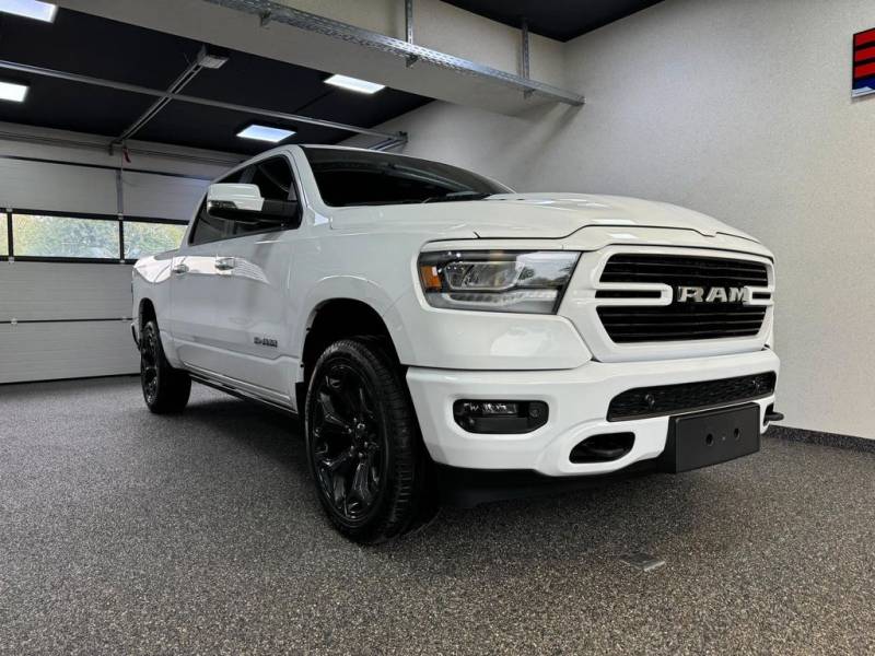 Dodge LARAMIE CREW CAB SPORT  12" LUFTF. 22"  HEMI 4x4