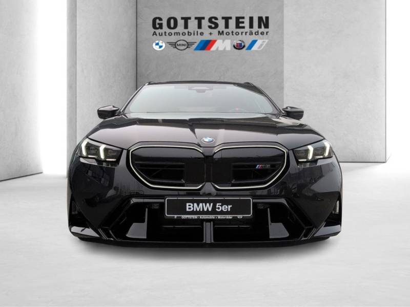BMW M5 Touring M Drivers