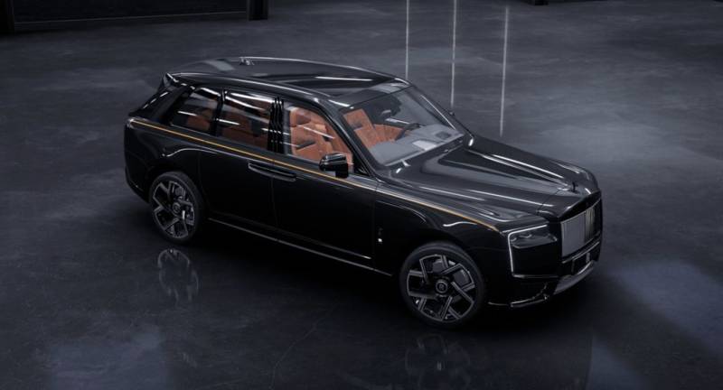 Rolls-Royce Cullinan Black Badge - 4 Seats - 2026 - Mandarin