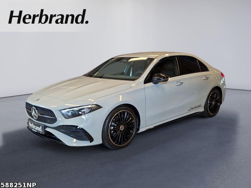 Mercedes-Benz A 200 Limousine SPECIAL EDITION+AHK+MULTIBEAM+