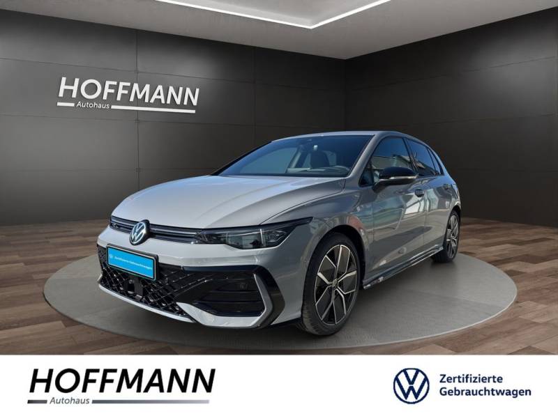 Volkswagen Golf 1.5 TSI DSG R-Line AHK+Matrix+Navi+HuD+CAM