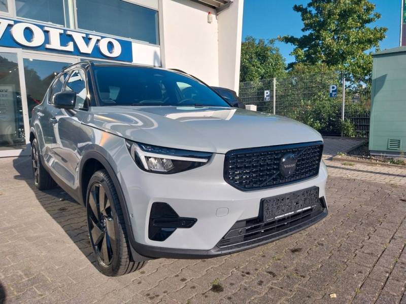 Volvo XC40 B4 Ultra Black Edition 2WD