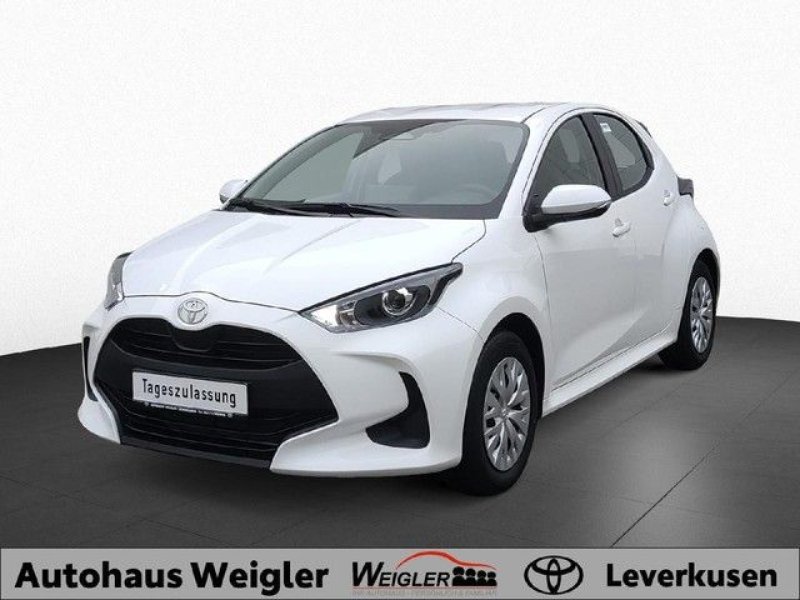Toyota Yaris Hybrid Business Edition,SHZ,Klima