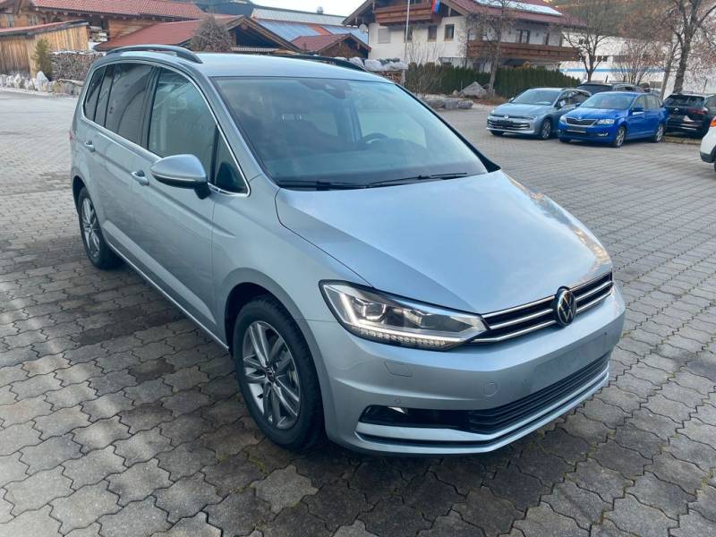 Volkswagen Touran 1.5 TSI DSG Prime 7-Sitze,ACC,Navi,R-C...