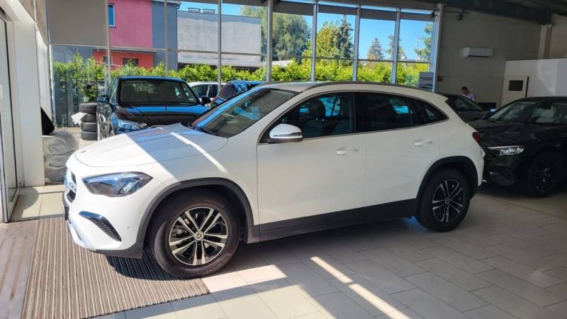 Mercedes-Benz GLA 200 GLA -Klasse GLA 200