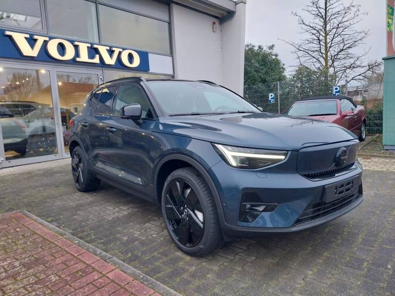 Volvo EX40 300 kW Twin Motor AWD Plus Black Edition