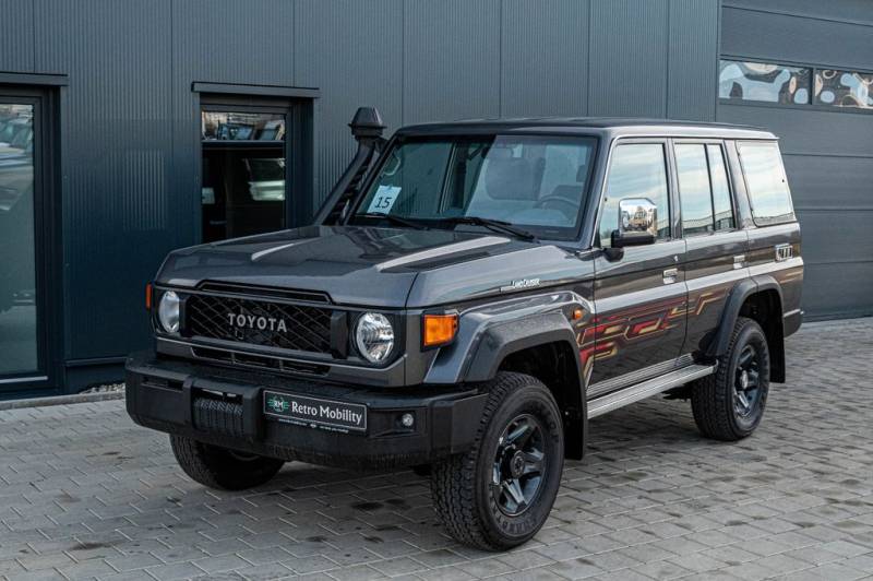 Toyota Land Cruiser  GRJ76 Facelift  Vollausstattung G