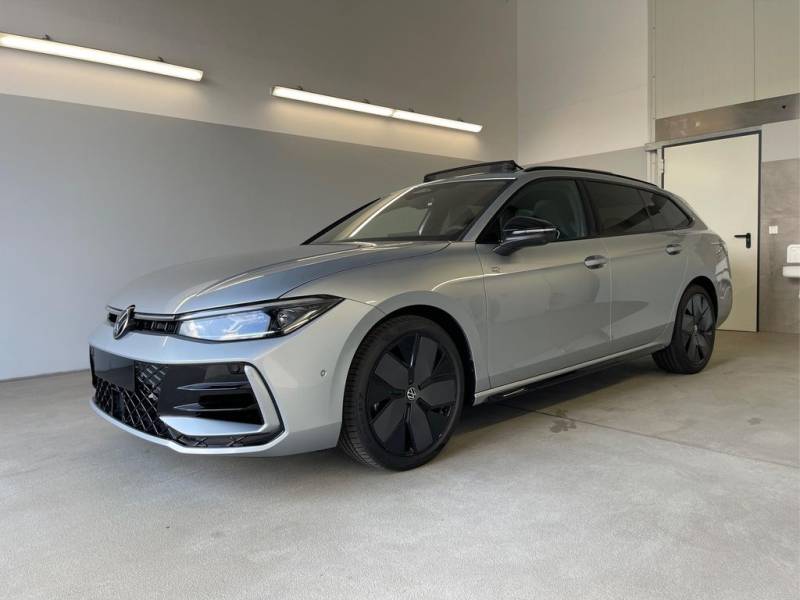 Volkswagen Passat Variant R-Line 265PS AHK+Pano+Harman K...
