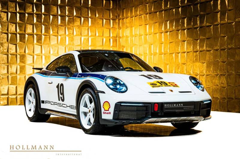 Porsche 911 DAKAR + RALLYE SPORT PACK +